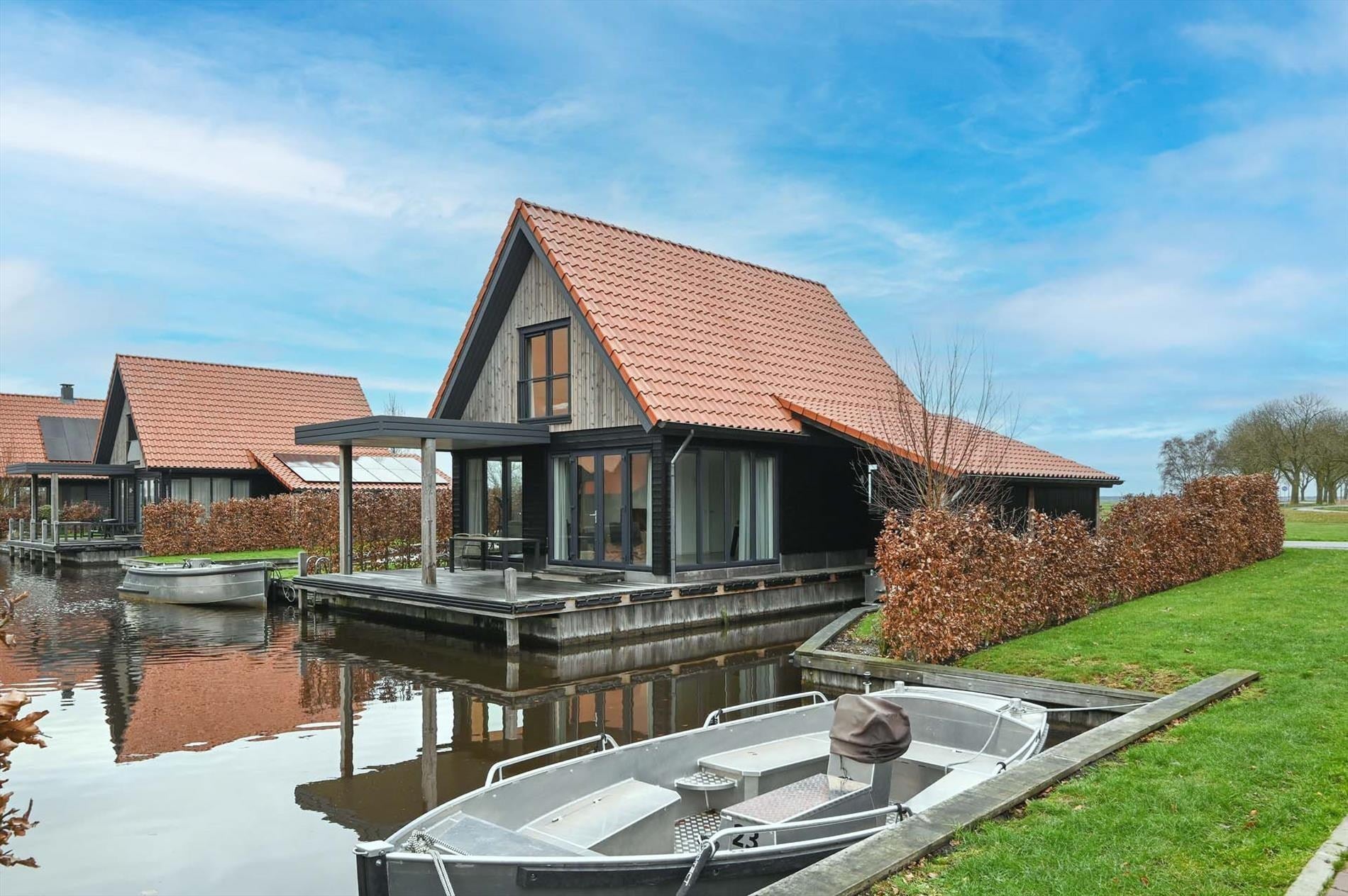 Waterstaete 52 in Ossenzijl