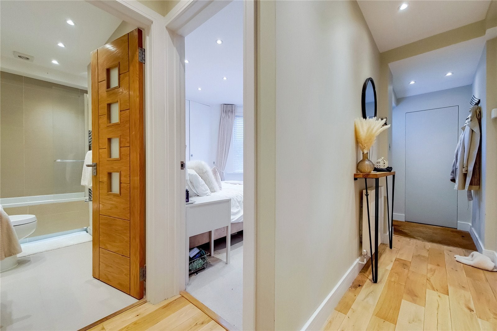 Flat Fernlea Road in Greater London