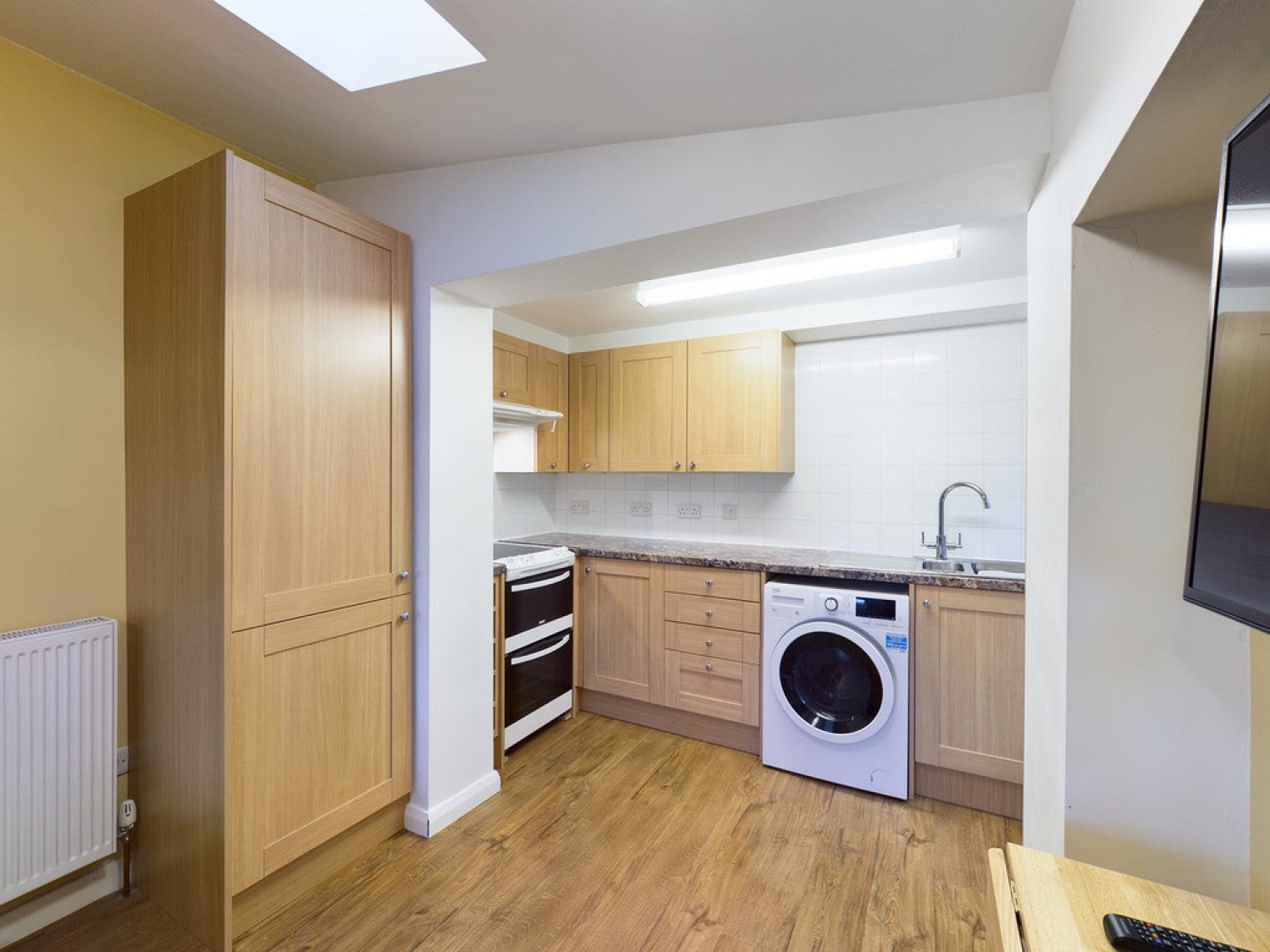 Flat Haslett Avenue East in Crawley