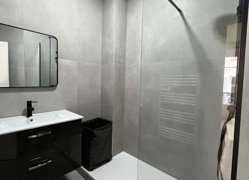 Appartement Rue Louis Rouquier à Levallois-Perret