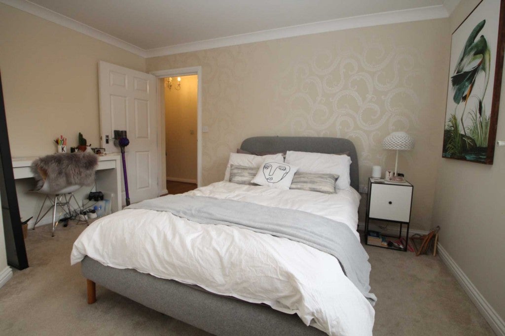 Flat Stationers Place in Dacorum
