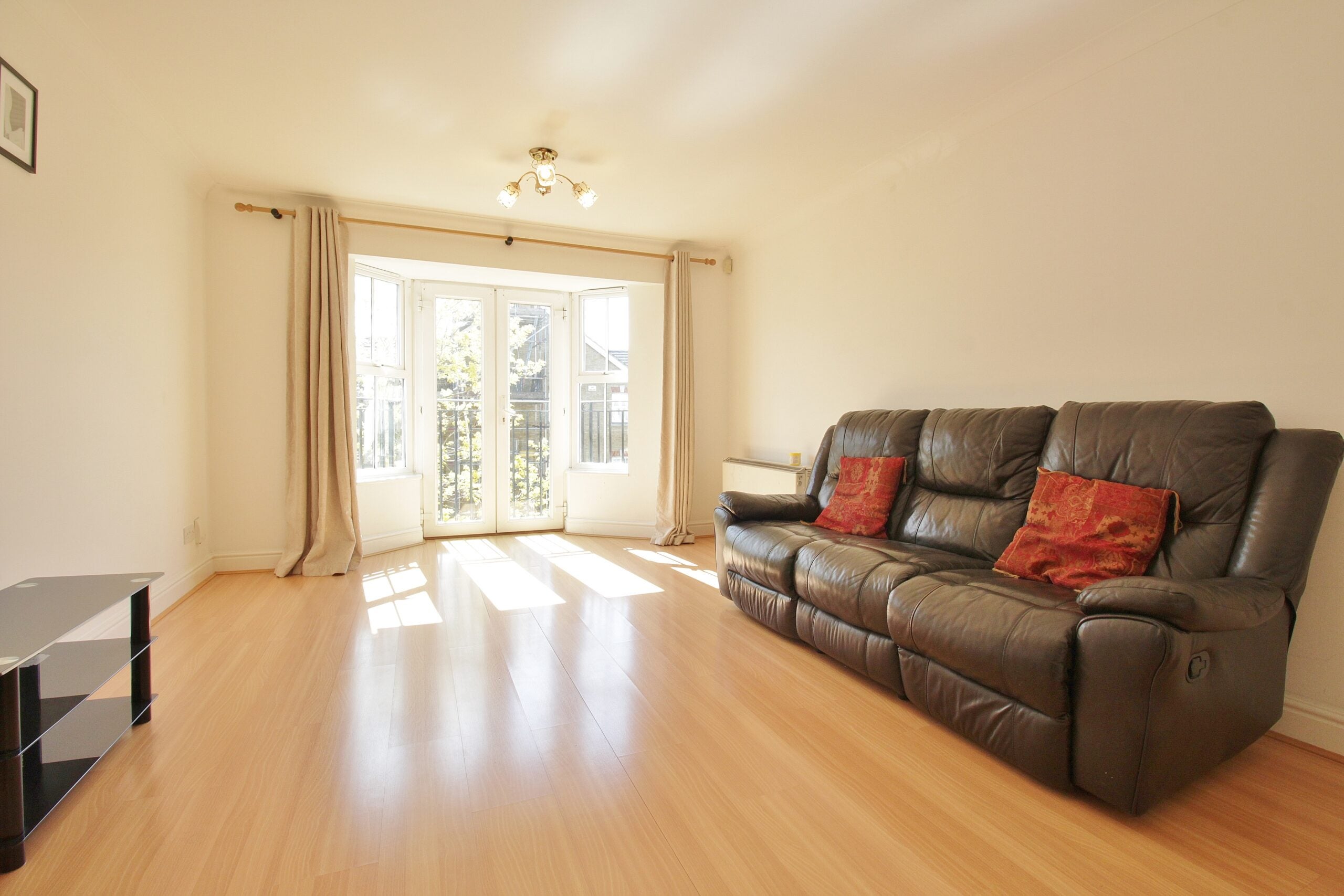 Flat Draper Close in Greater London