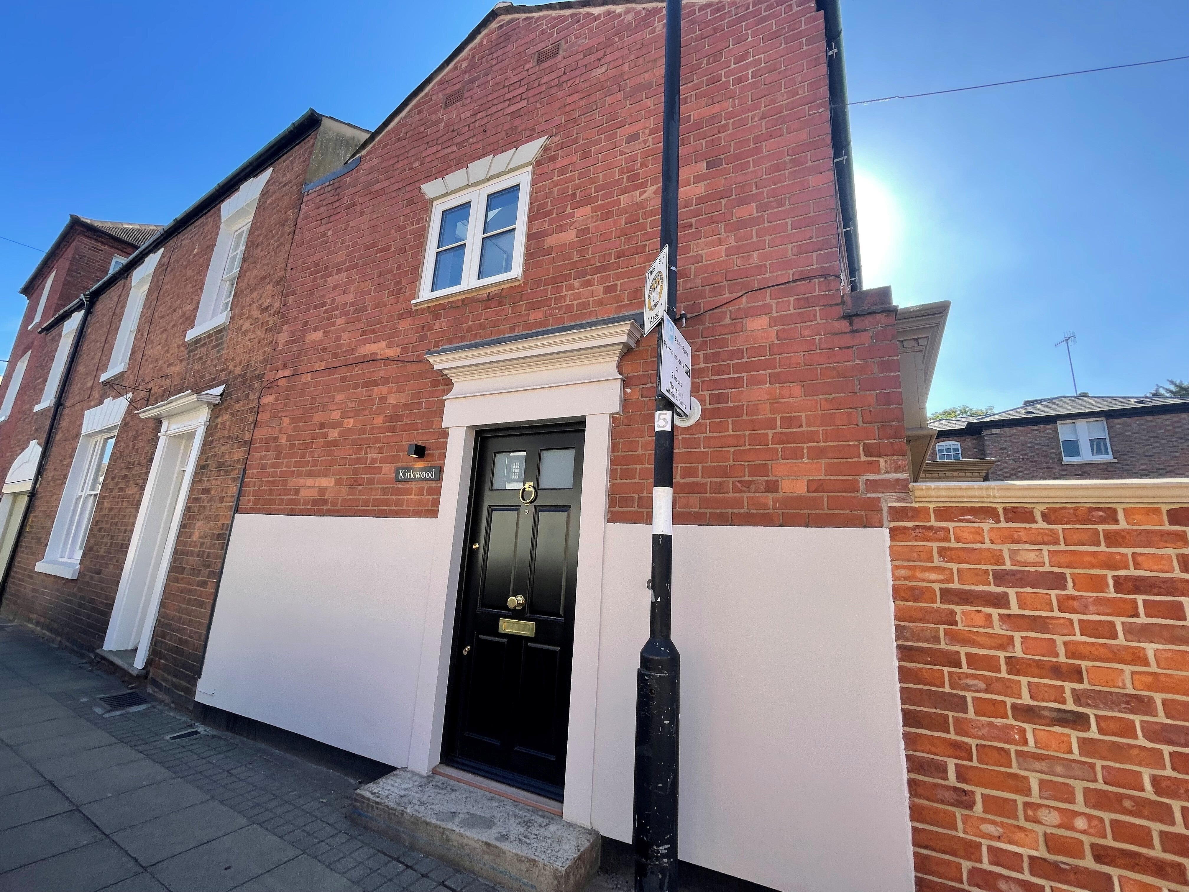 Flat Brooke Mews in Warwick