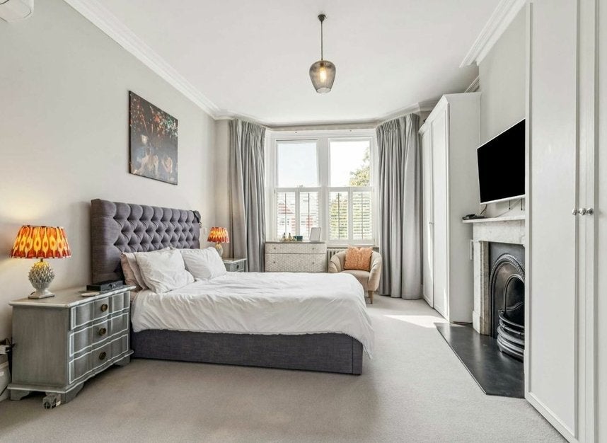 House Rodenhurst Road in Greater London