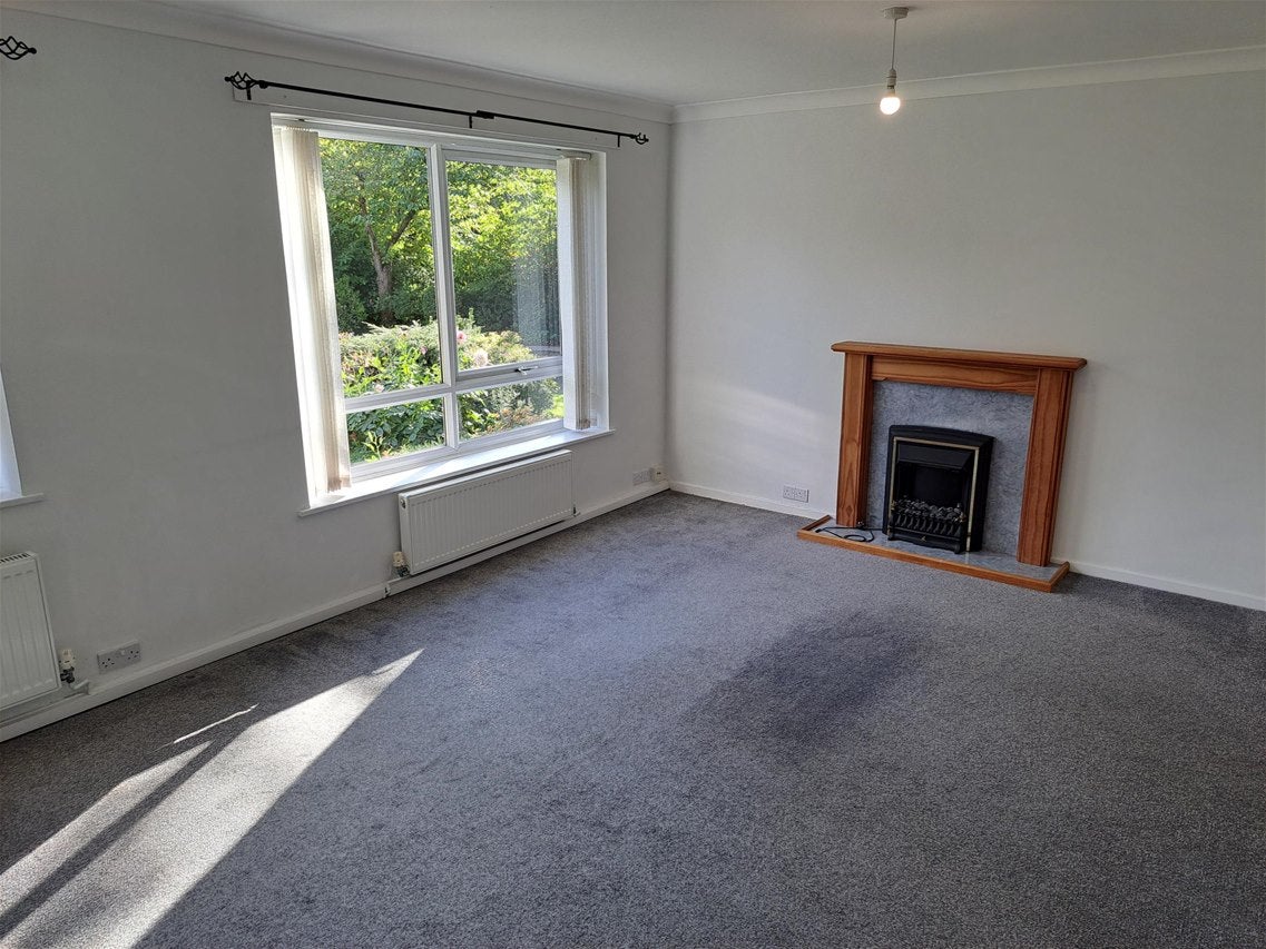 Flat Four Oaks Road in Birmingham