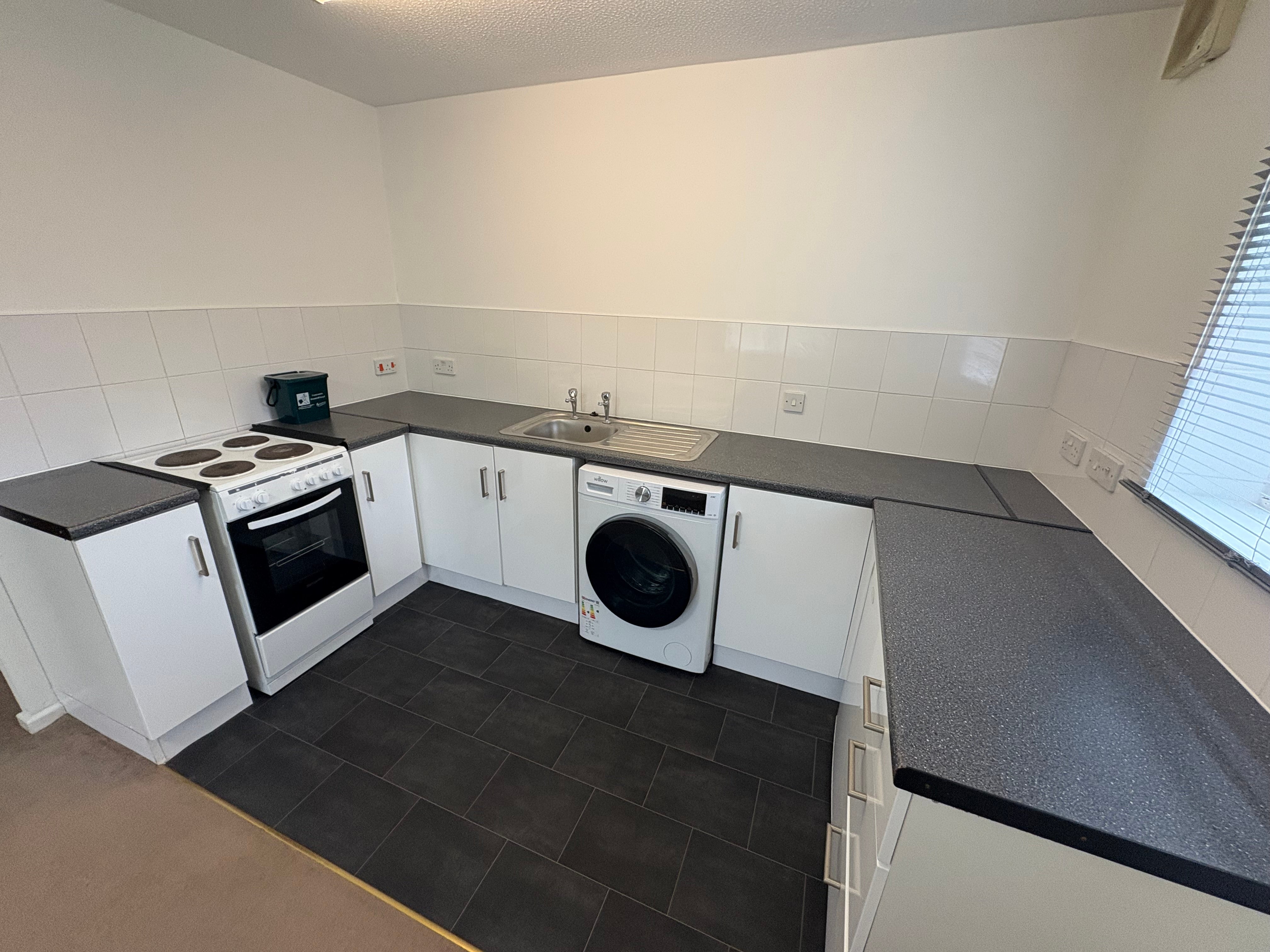 Flat Midland Place in Tregof