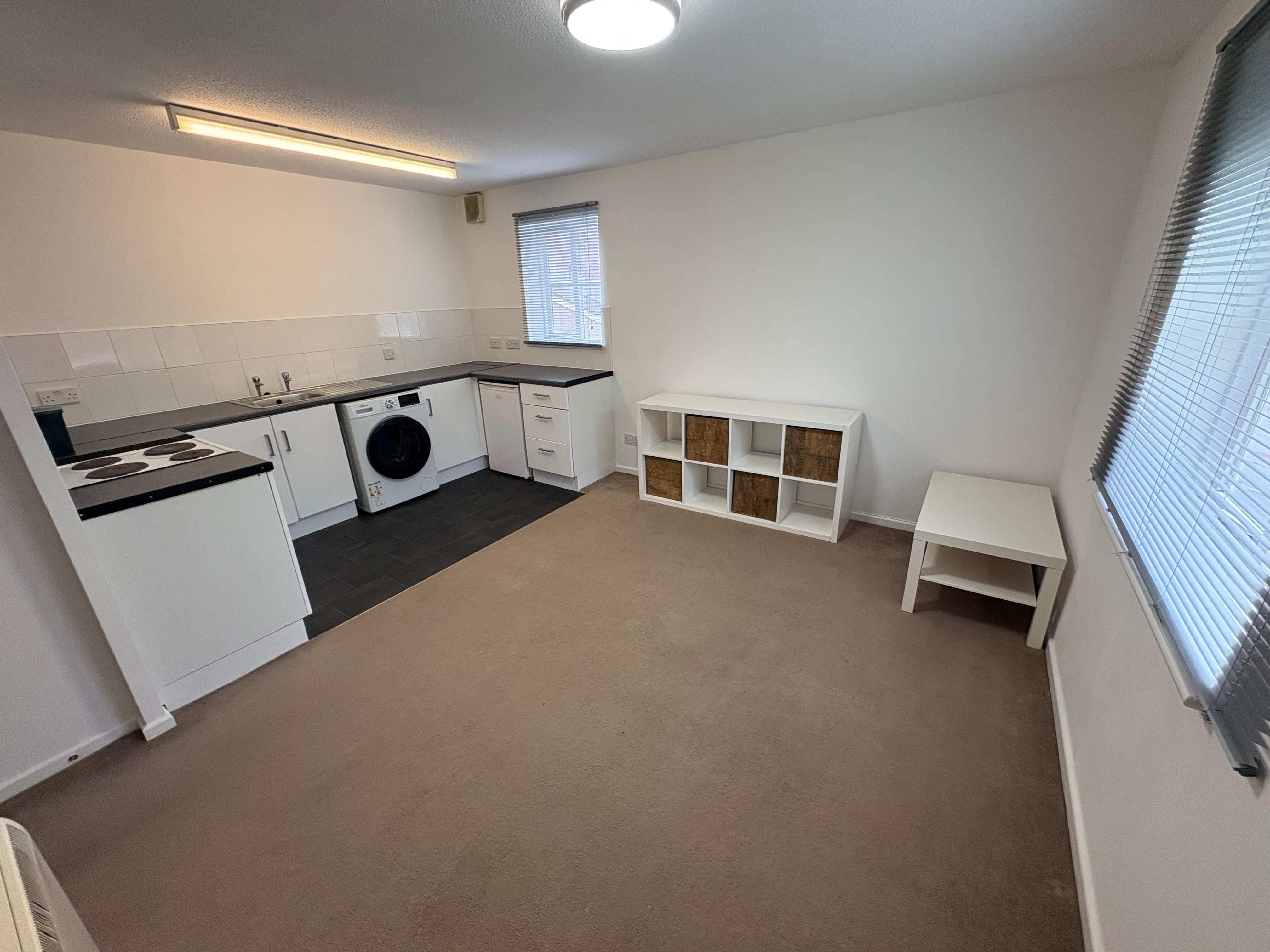 Flat Midland Place in Tregof