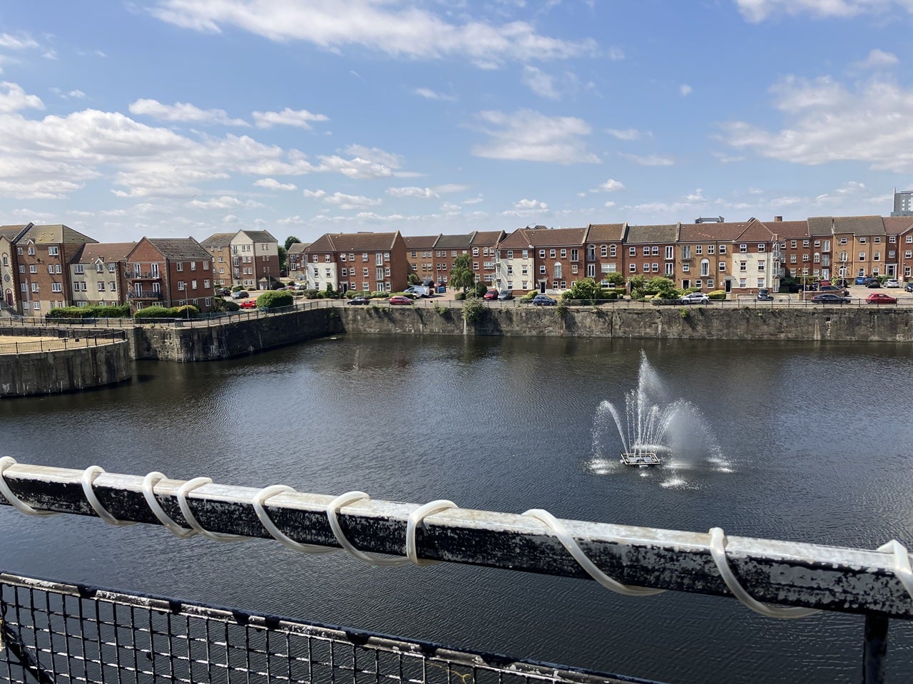 Flat Hartley Bridge in Hull
