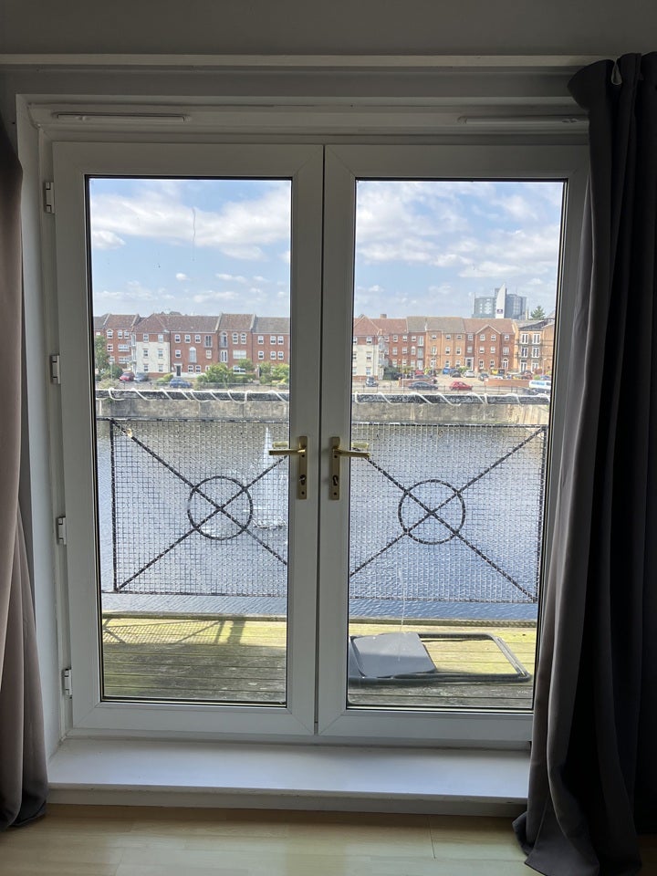 Flat Hartley Bridge in Hull
