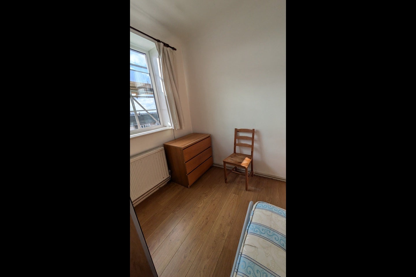 Room Cadogan Road in Greater London