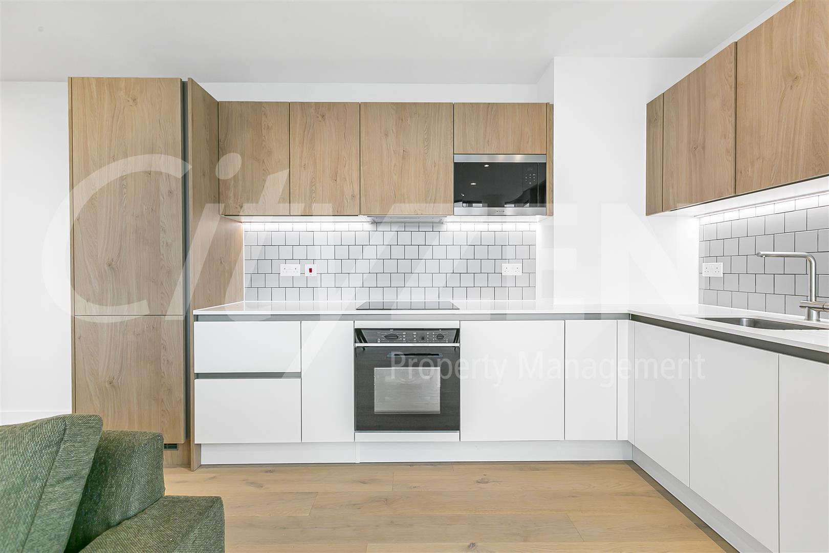 Flat Clarendon Road in Watford