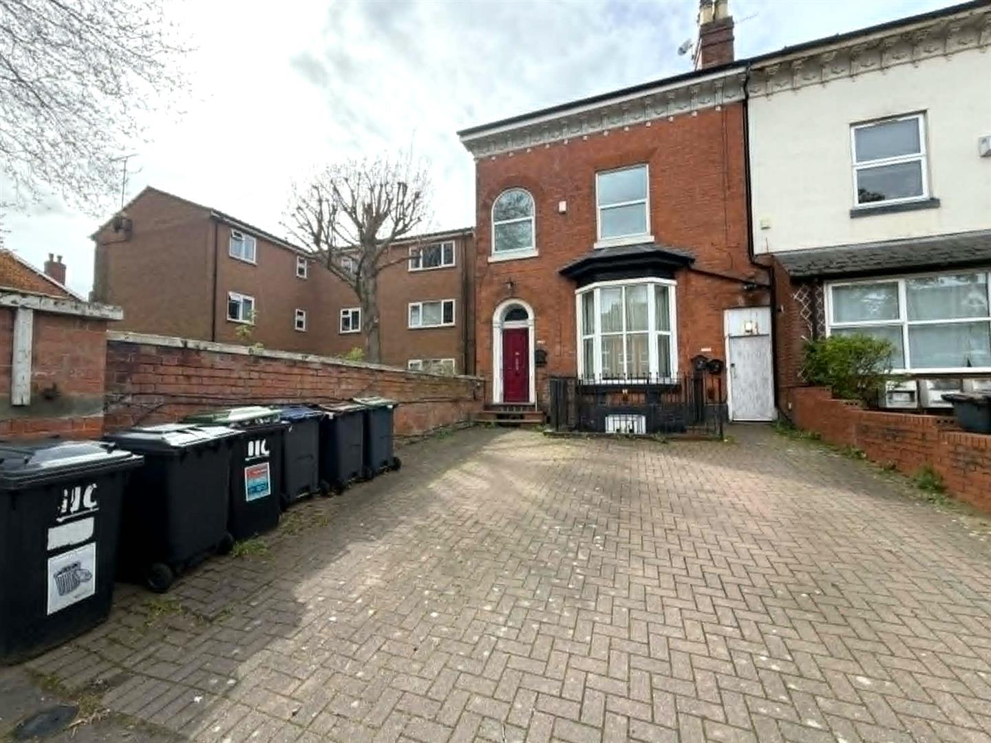 Flat Trafalgar Road in Birmingham