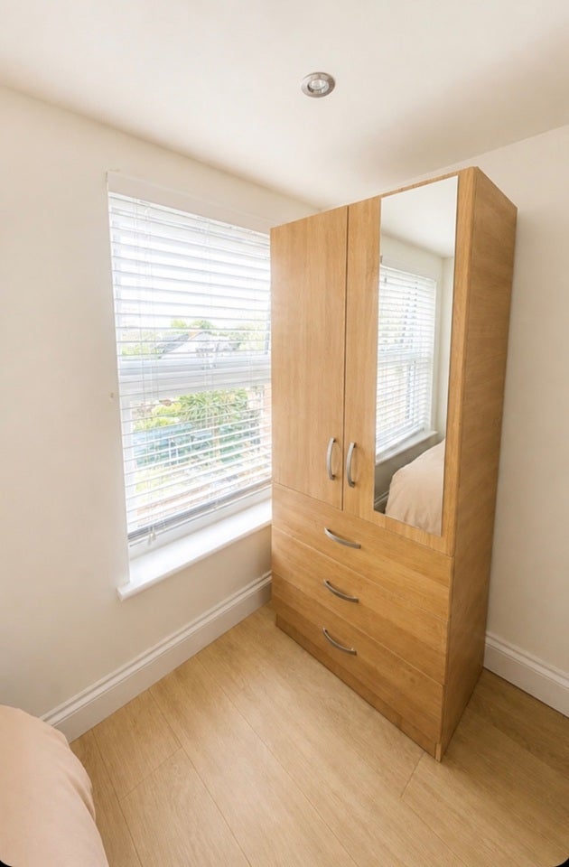 Room Durham Road in Greater London