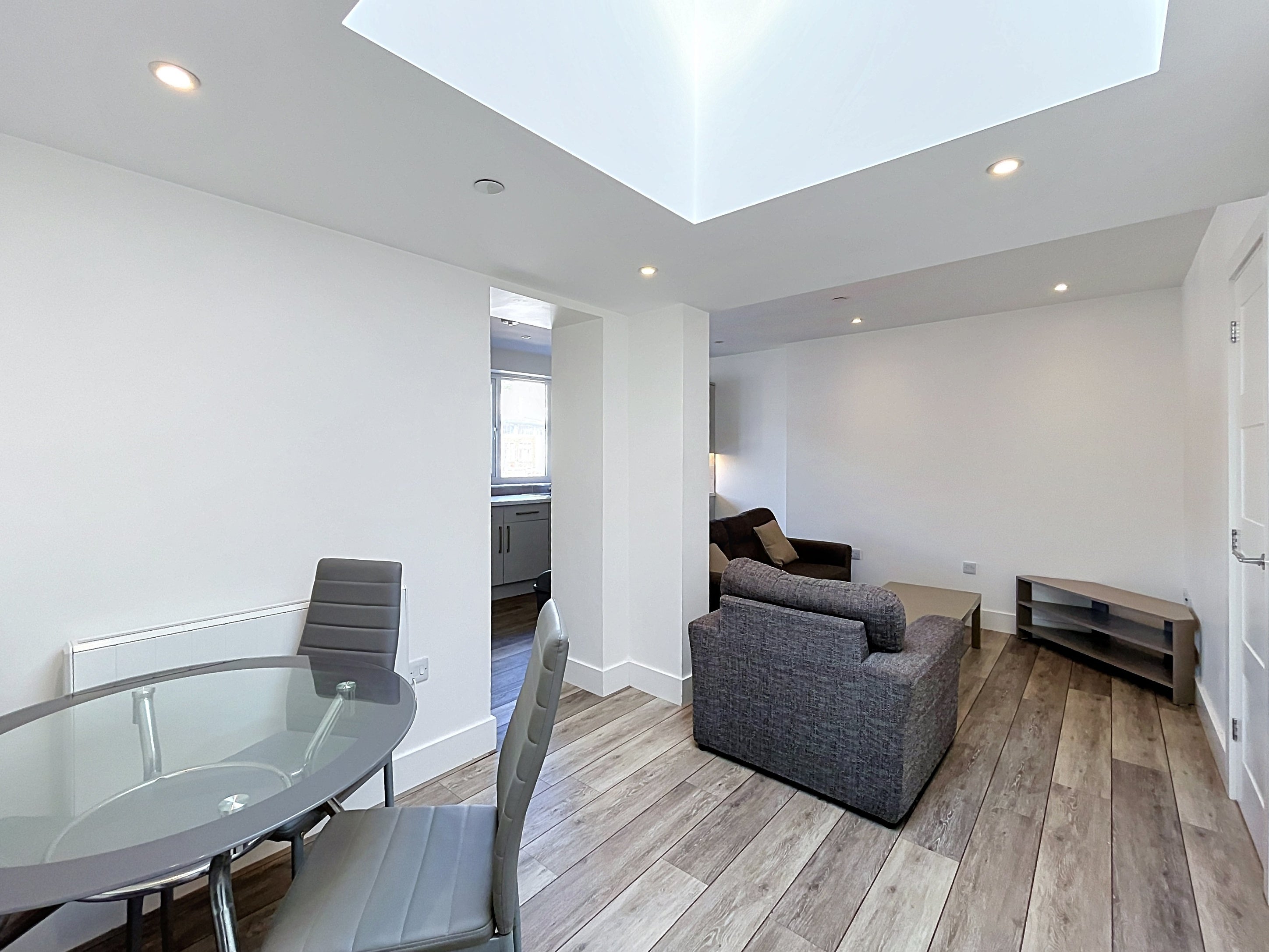 Flat The Kingsway in Swansea