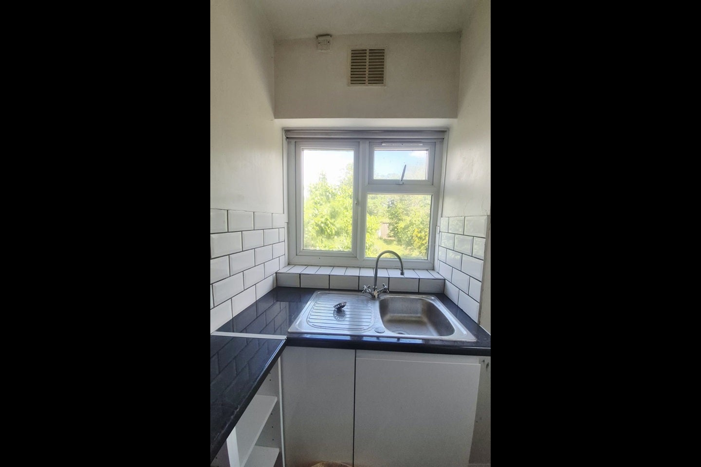 House Garrard Close in Greater London