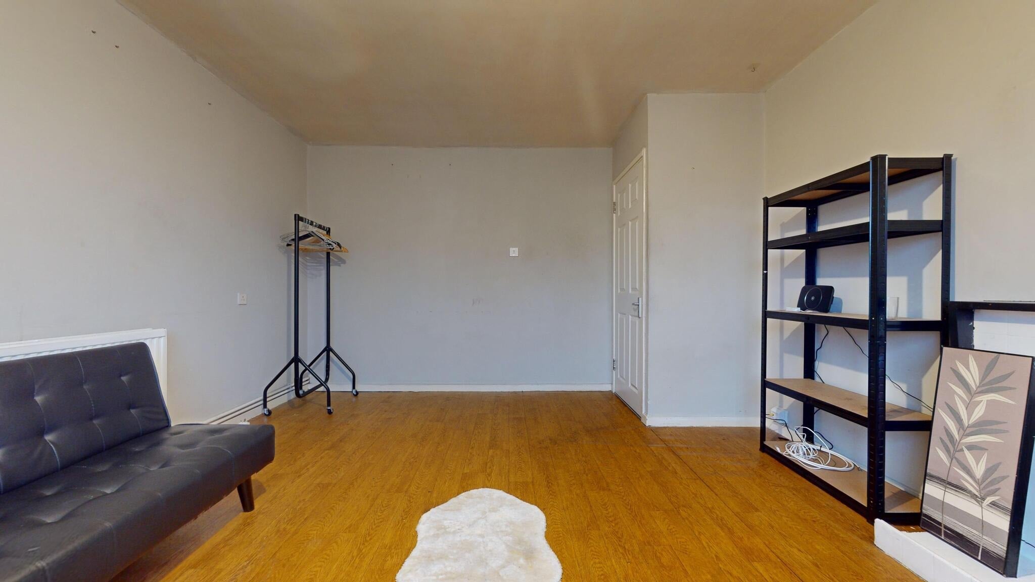 Room Cornwallis Road in Greater London