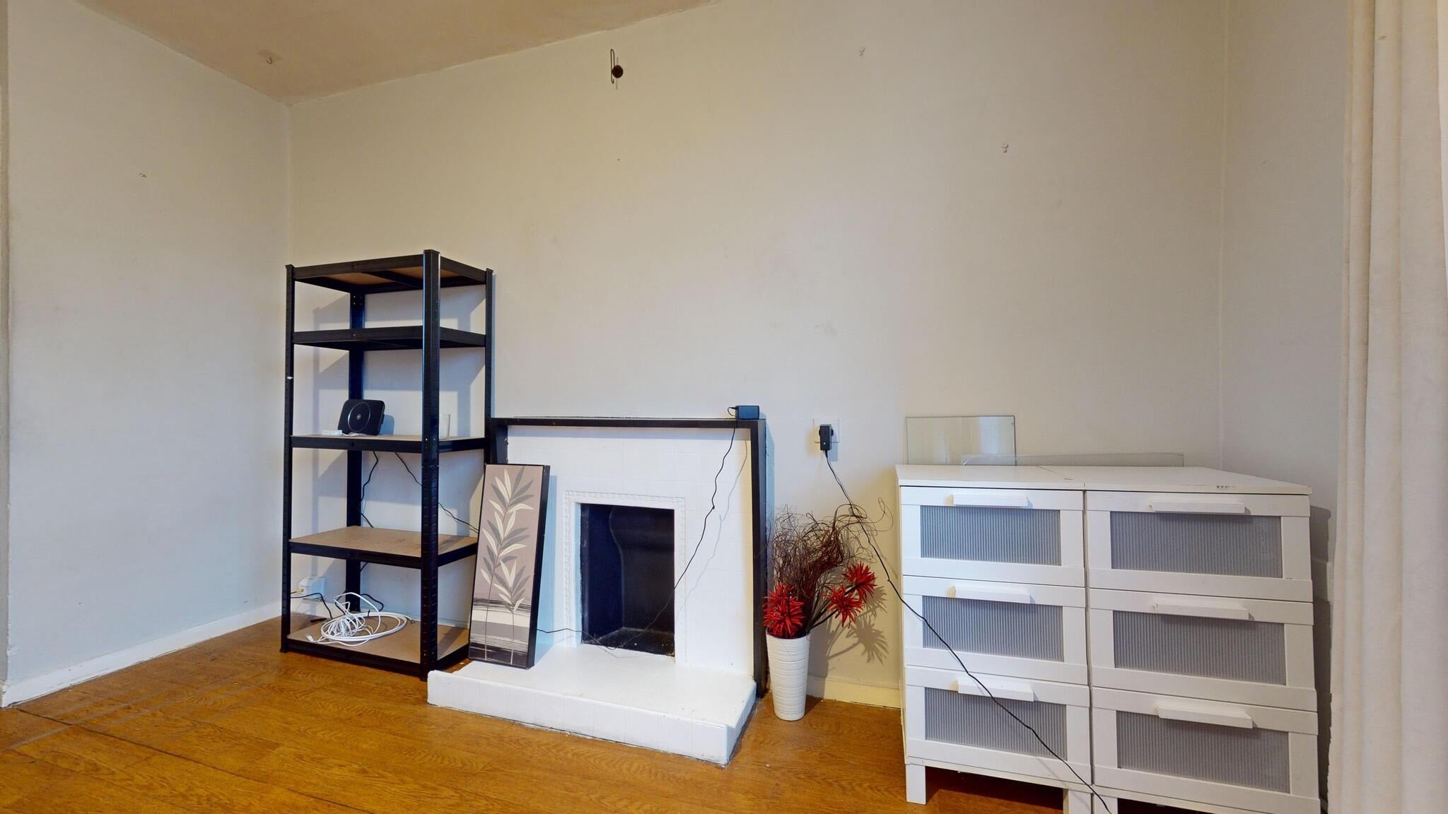 Room Cornwallis Road in Greater London