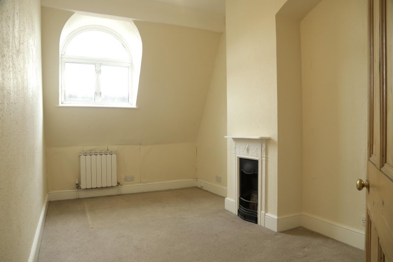 Flat Trafalgar Road in Greater London