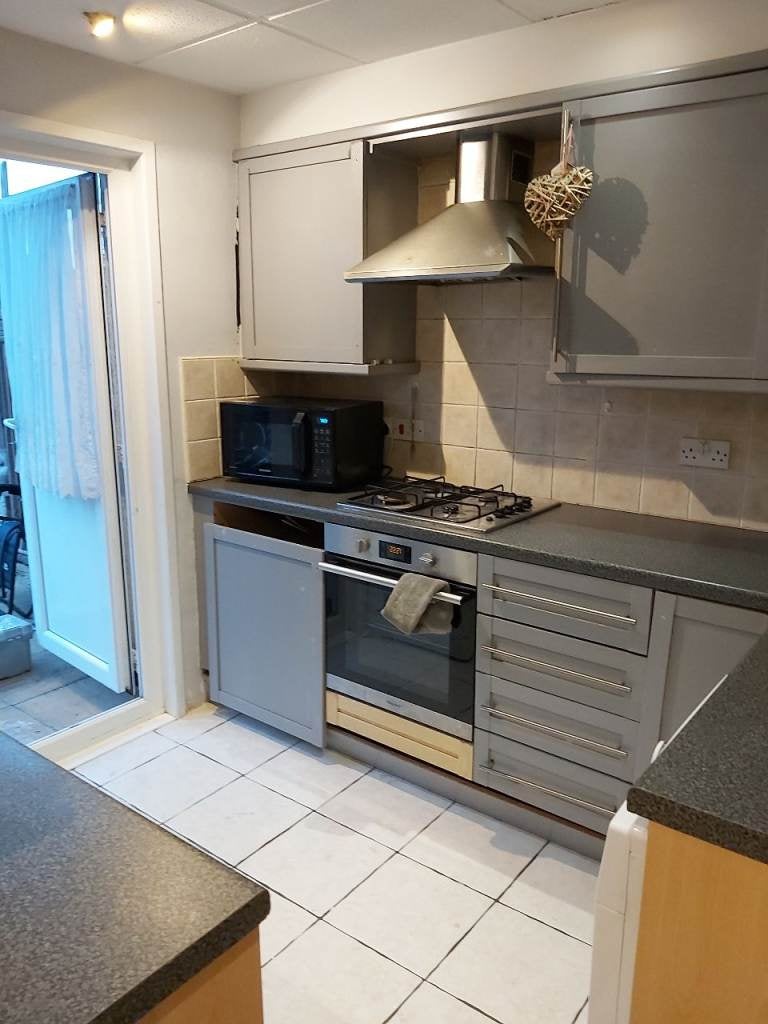 Room Selan Gardens in Greater London