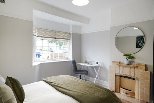 Room Bideford Avenue in Greater London