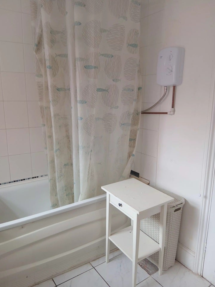 Room Cremorne Road in Greater London