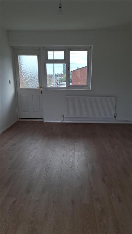 Flat Stancross Road in Manchester