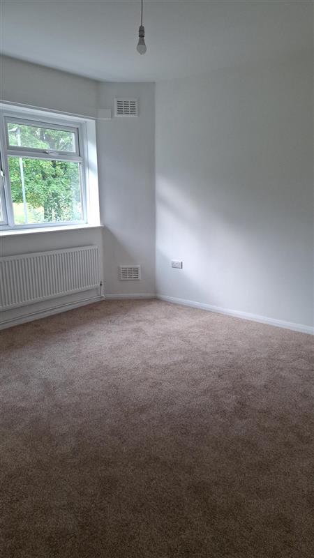 Flat Stancross Road in Manchester