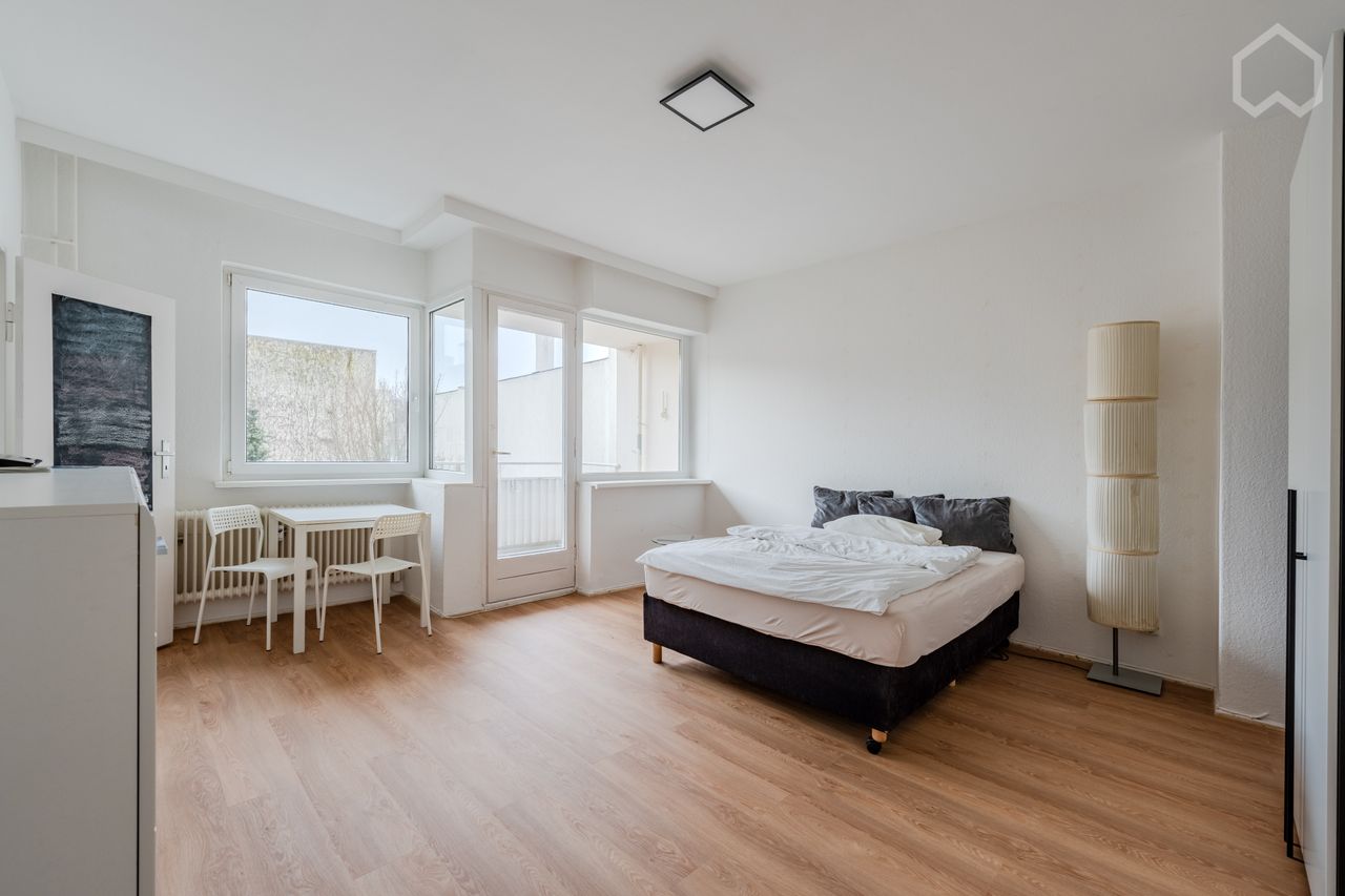 Wohnung Hohenstaufenstraße in Berlin