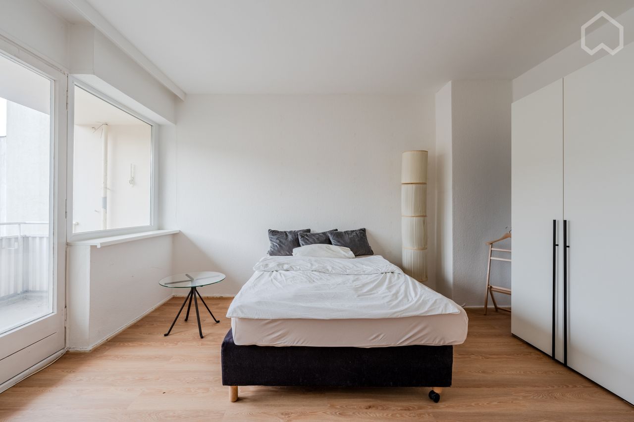 Wohnung Hohenstaufenstraße in Berlin