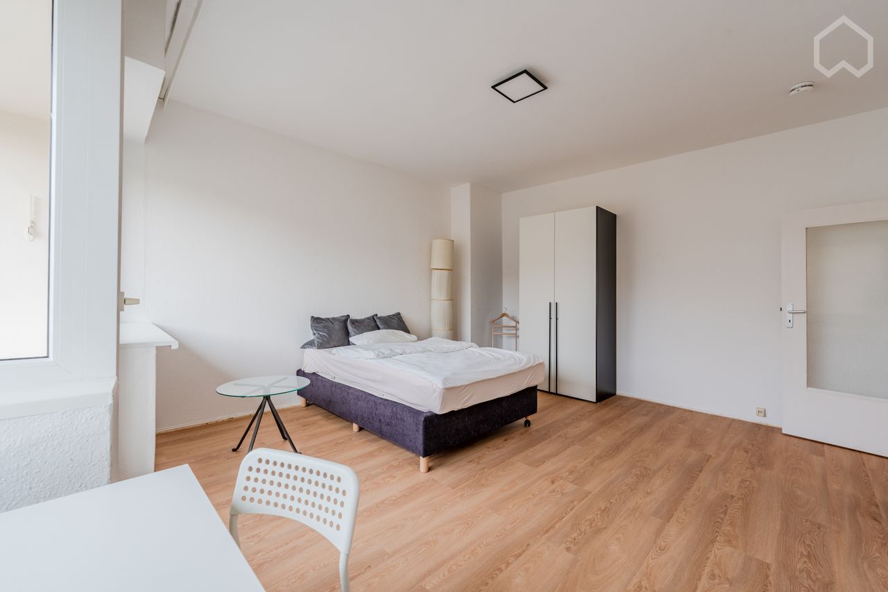 Wohnung Hohenstaufenstraße in Berlin