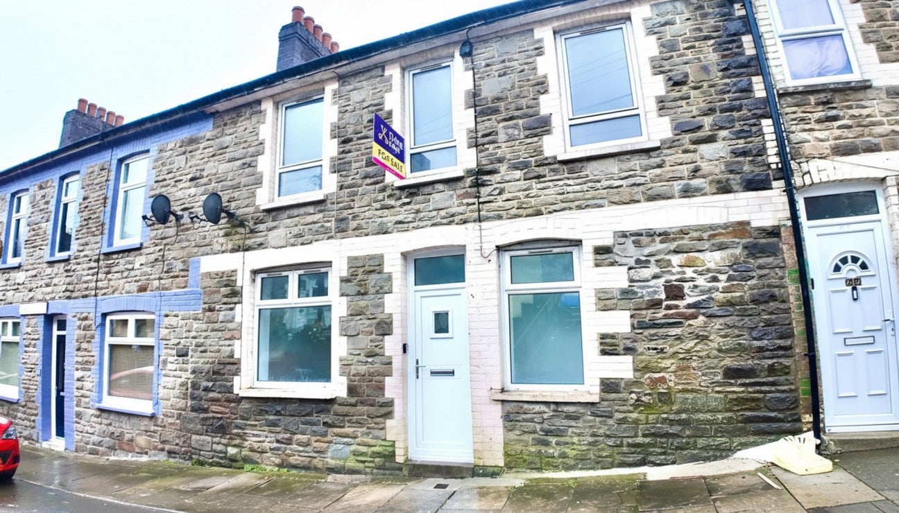 House Alexandra Road in Six Bells