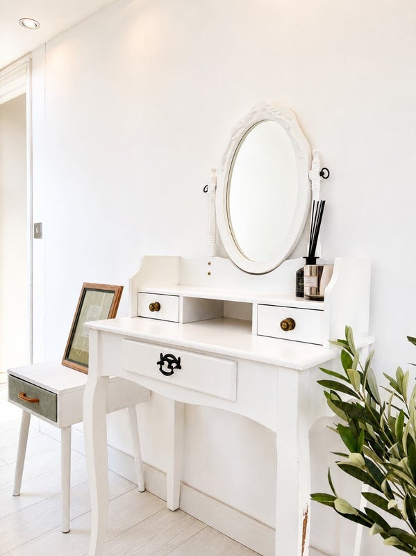 Room Ederline Avenue in Greater London