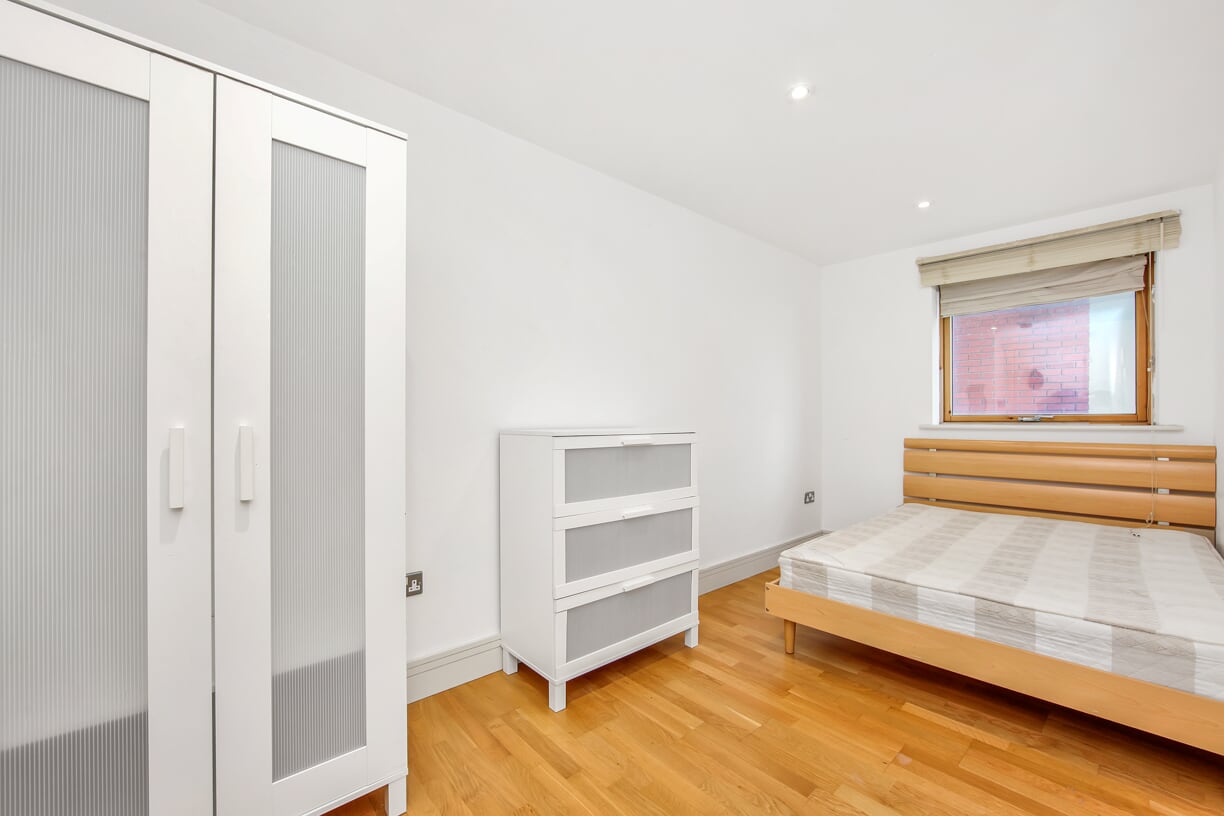 Flat Newton Place in Greater London