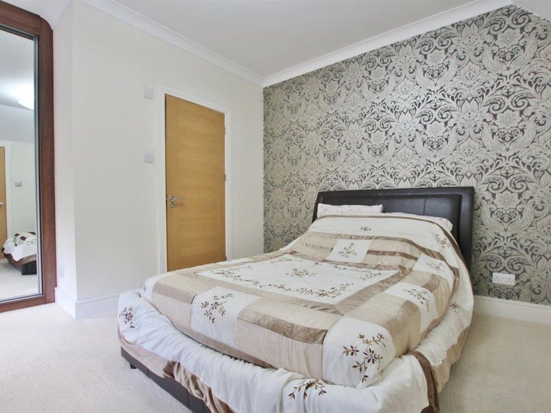 Room East Avenue in Bournemouth