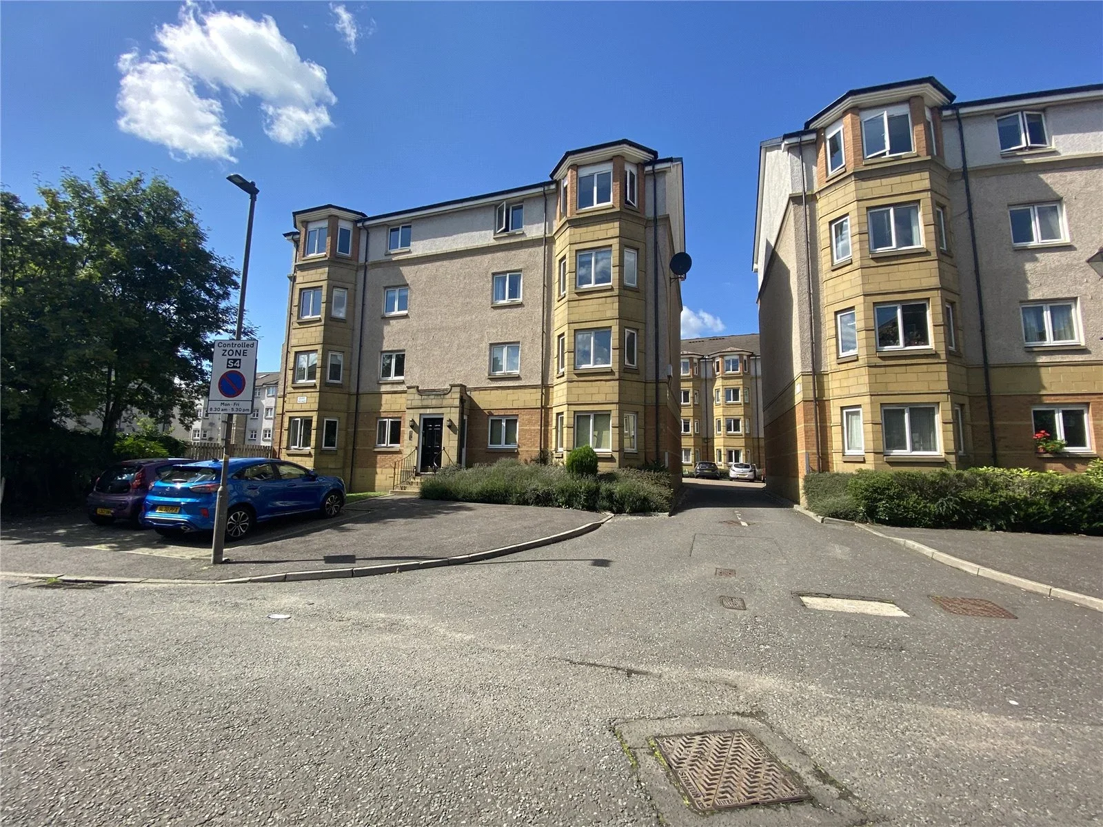 Flat Duff Road in City of Edinburgh