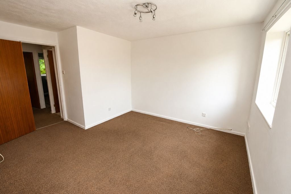 Flat Murrain Drive in Maidstone
