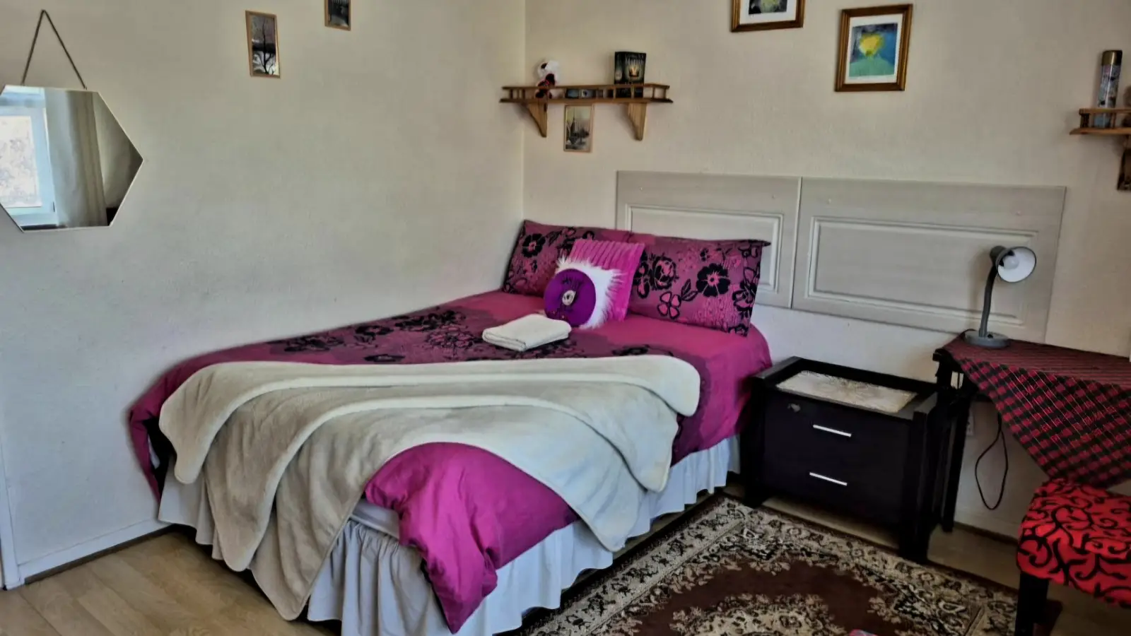 Flat Courtenay Gardens in Nottingham