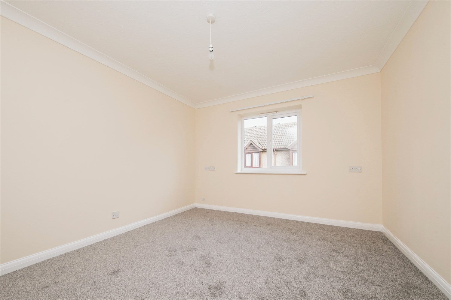 Flat London Road in Clacton-on-Sea