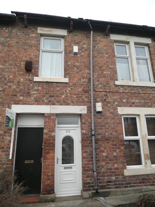 Flat Mowbray Street in Newcastle upon Tyne
