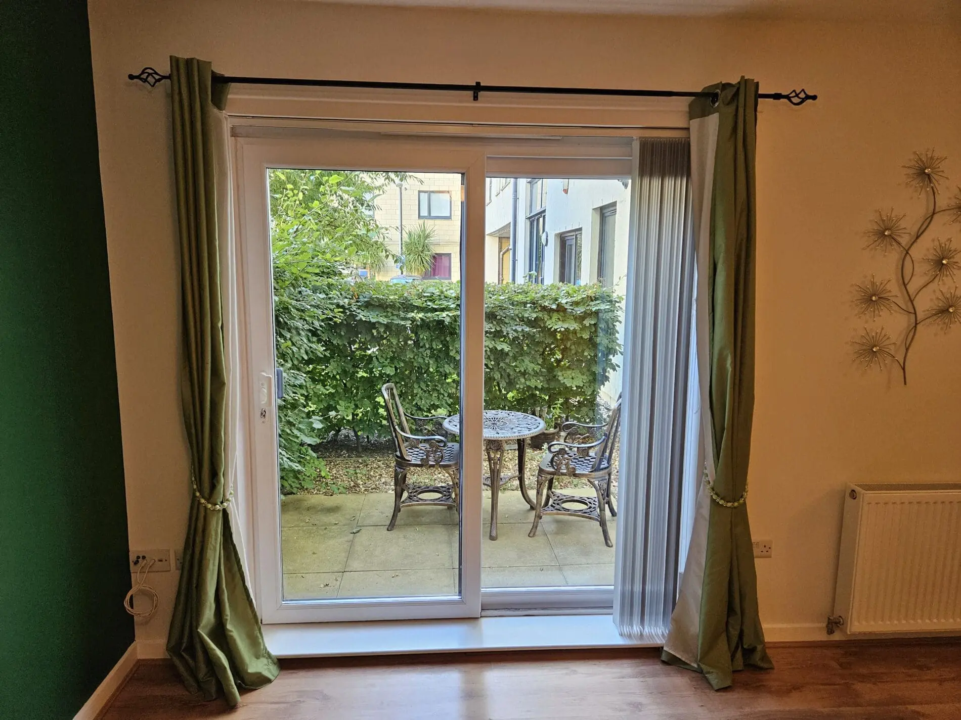 Flat Newhaven Road in City of Edinburgh