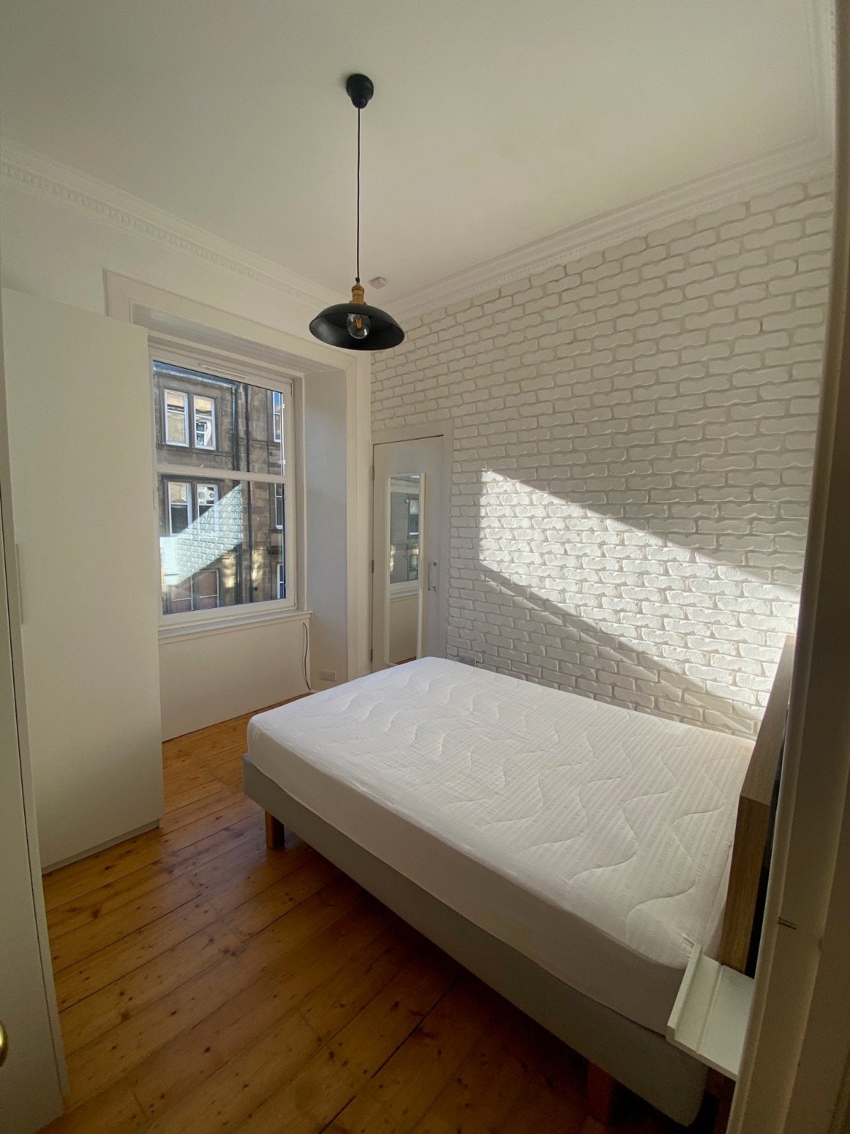 Flat Steel's Place in City of Edinburgh