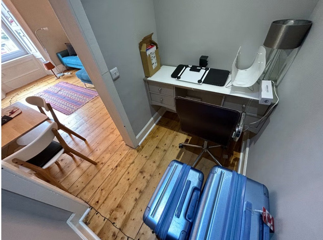 Flat Steel's Place in City of Edinburgh