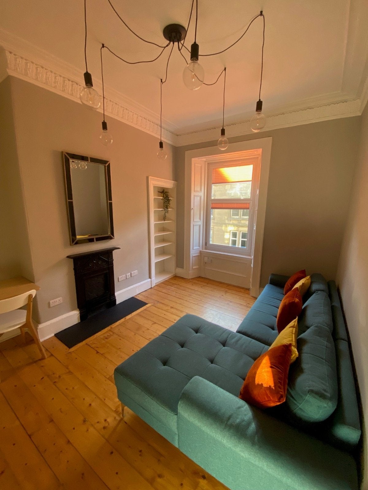 Flat Steel's Place in City of Edinburgh
