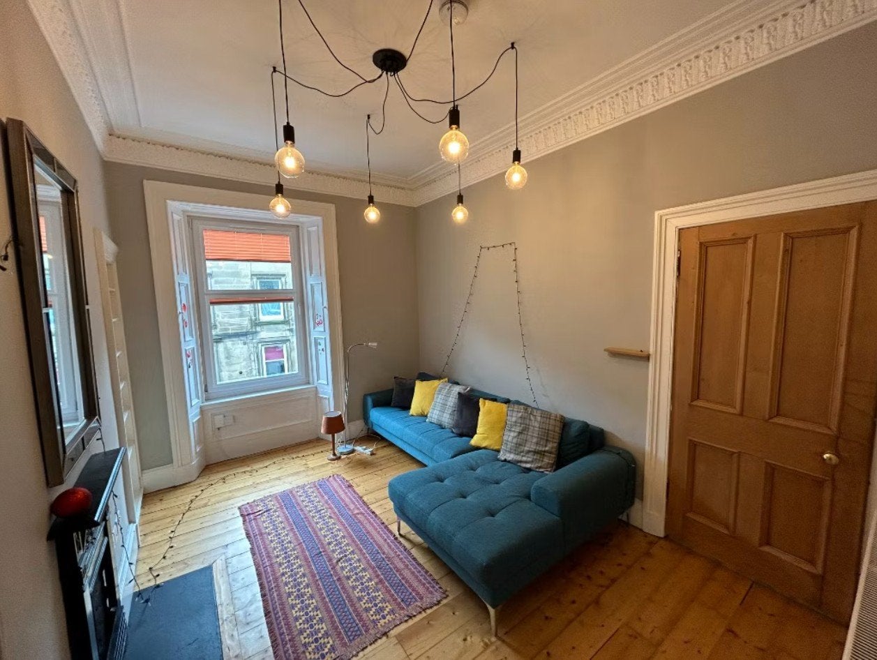 Flat Steel's Place in City of Edinburgh