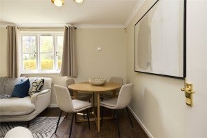 Flat Brompton Park Crescent in Greater London