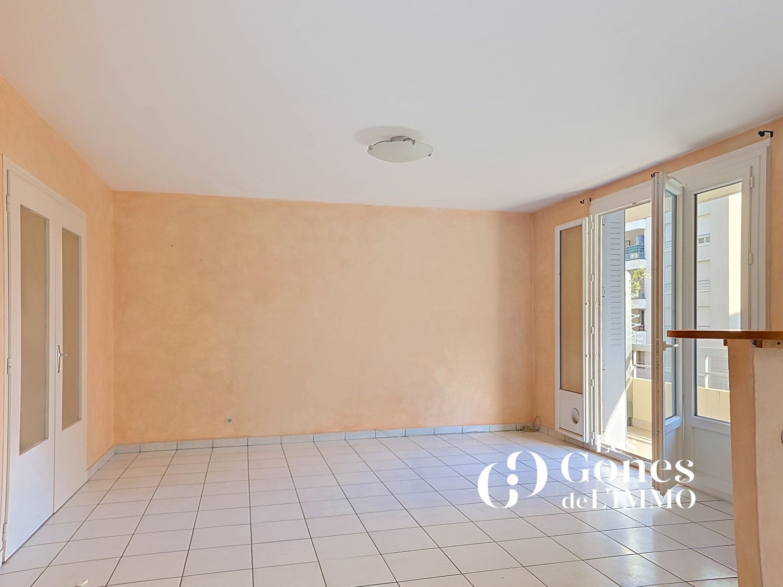 Flat Rue Du 4 Août 1789 in Villeurbanne