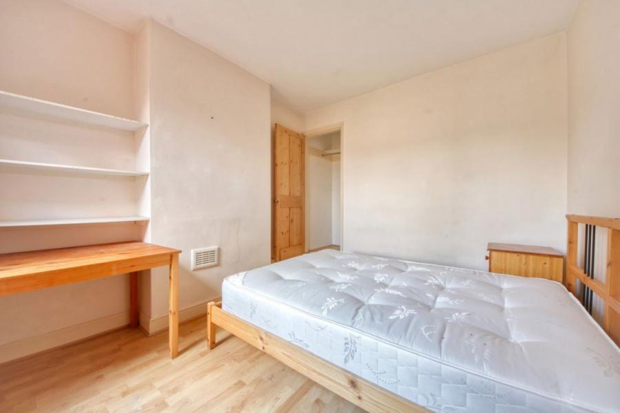 Room Hartopp Road in Leicester