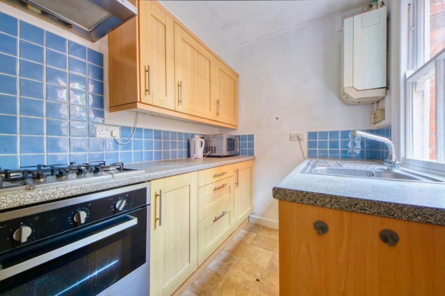 Room Hartopp Road in Leicester