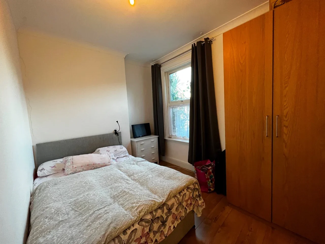 Flat Kingwood Road in Greater London