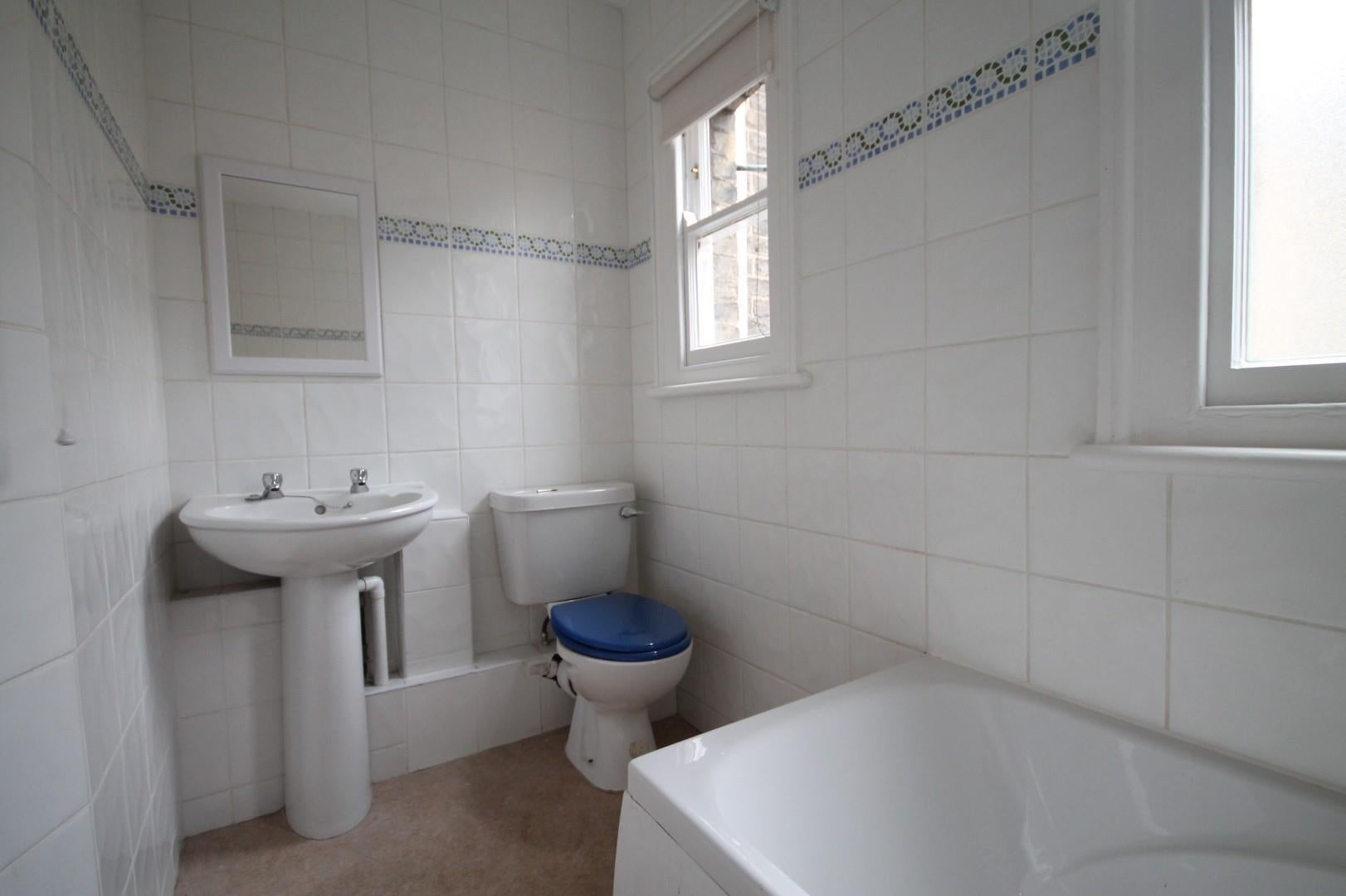 Room Cherry Hinton Road in Cambridge